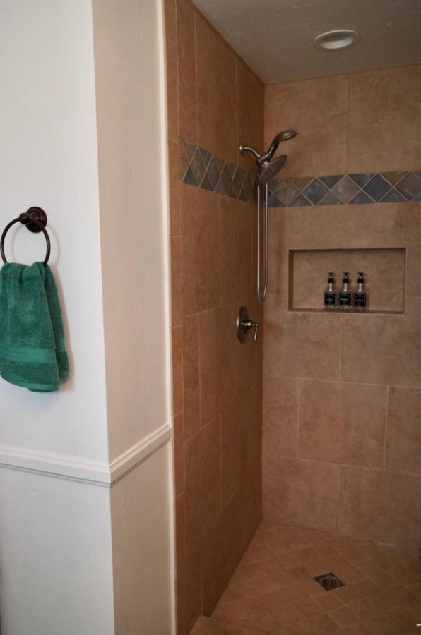 Cozy Family Hideaway, Sleeps 8, 4 Tv'S Yard, Shops Βίλα Simi Valley Εξωτερικό φωτογραφία