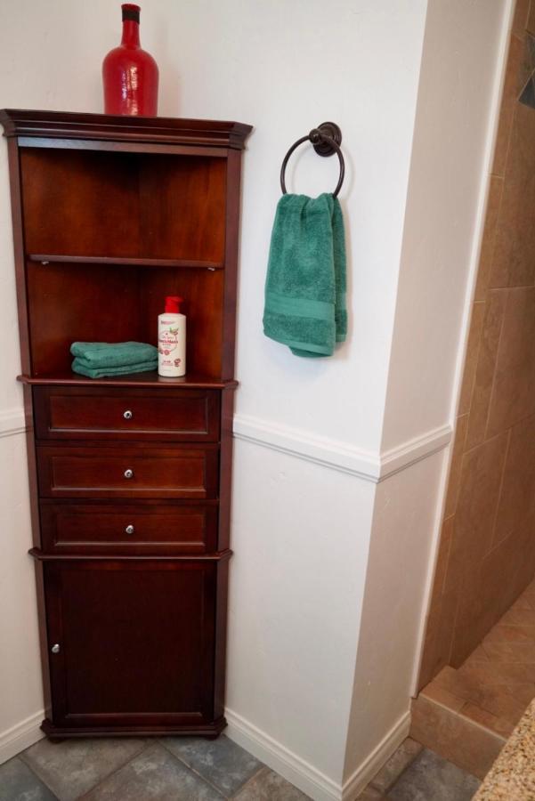 Cozy Family Hideaway, Sleeps 8, 4 Tv'S Yard, Shops Βίλα Simi Valley Εξωτερικό φωτογραφία